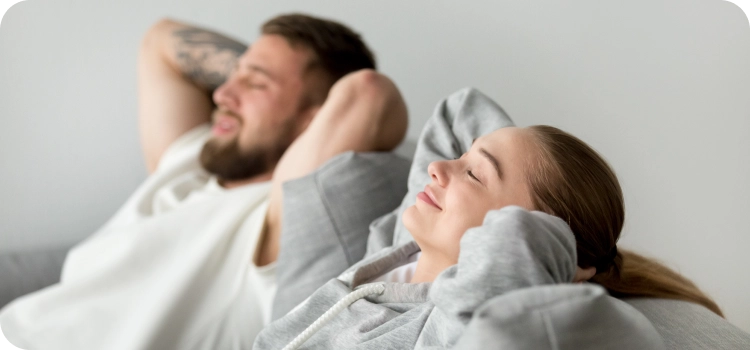 Image couple en repos